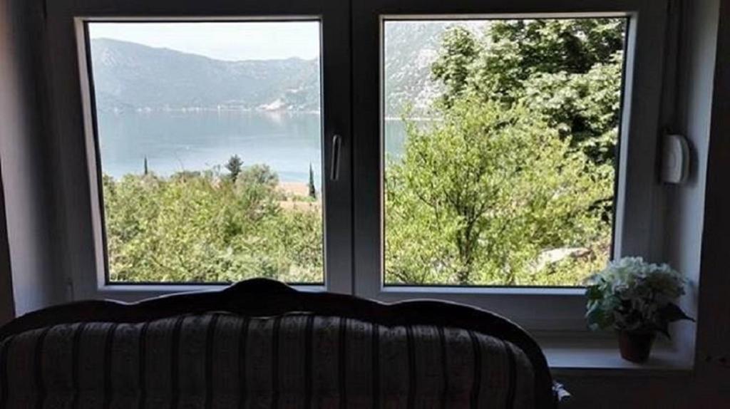 Apartment Rose Garden Risan Εξωτερικό φωτογραφία
